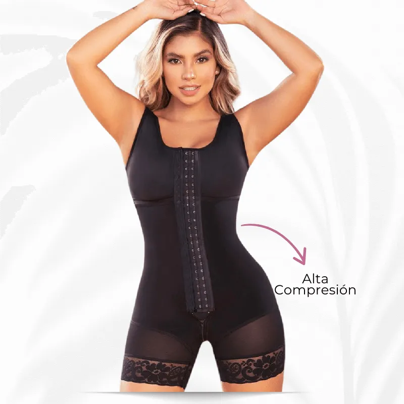 Faja pierna corta con bra y gafete (Black)